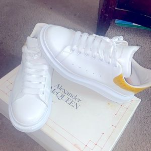 Alexander McQueen for 575 , size 10(43)